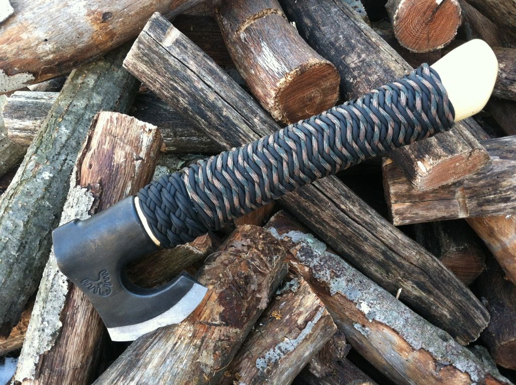 Paracord Roselli Hatchet herringbone weave and turks head handle wrap